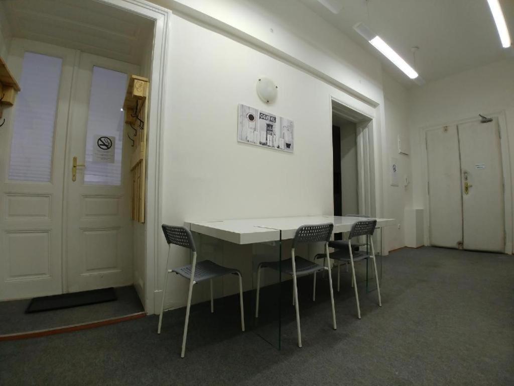 Rooms Veveri - Uvoz, 10 Min Peski Do Centru Brno Zewnętrze zdjęcie